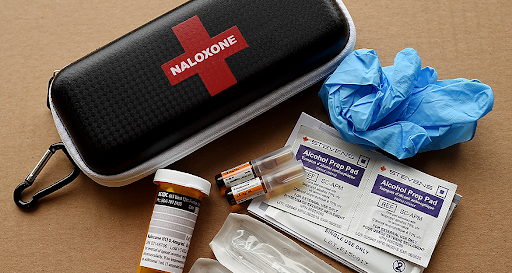 Attachment naloxone kit.png